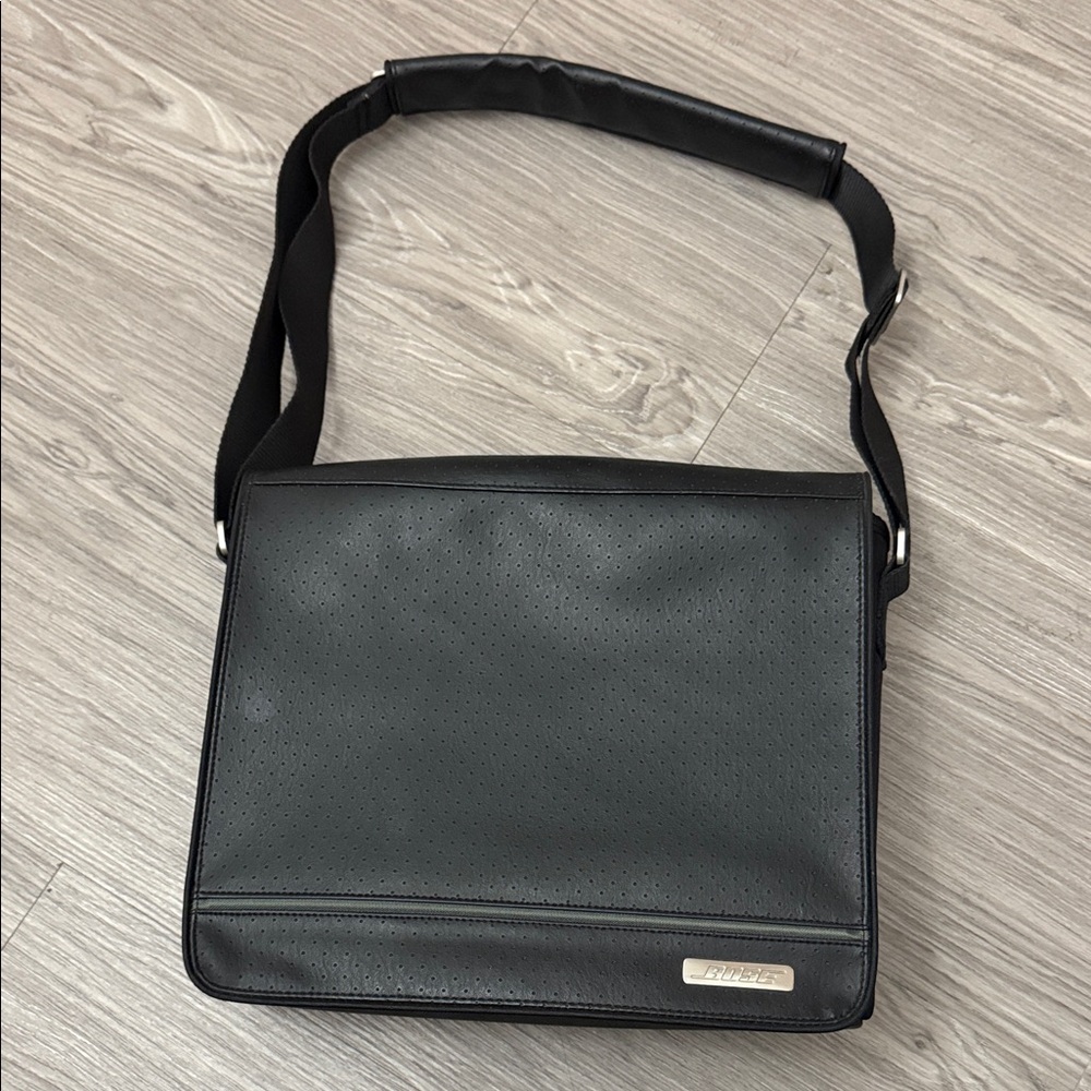 Bose Sound Dock Portable Model Shoulder Bag Travel Case with Strap